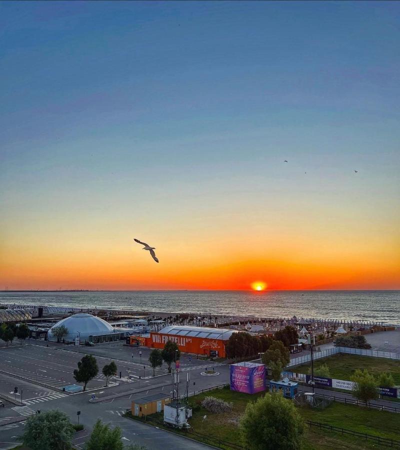 Monalissa Summerland Appartement Mamaia Buitenkant foto